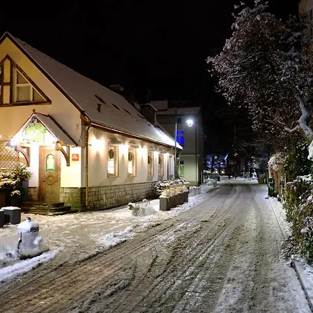 Bryza Przy Molo, Parku I Placu Zabaw