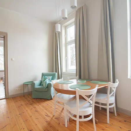 Apartman Bryza Przy Molo, Parku I Placu Zabaw
