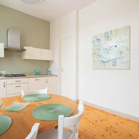 Apartman Bryza Przy Molo, Parku I Placu Zabaw