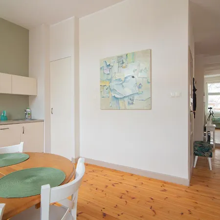 Bryza Przy Molo, Parku I Placu Zabaw Apartmán *
