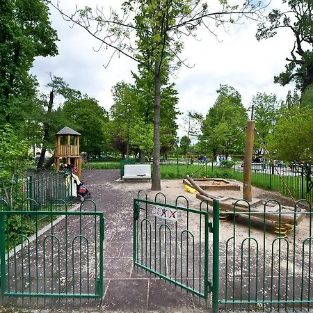Bryza Przy Molo, Parku I Placu Zabaw Apartman *